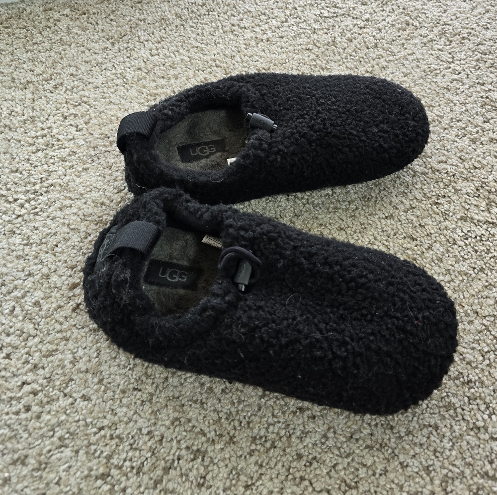 Ugg Plushy Slippers - Picture 3 of 7